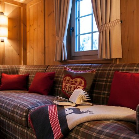 Chalet Berghof Sertig Clavadel Zimmer foto