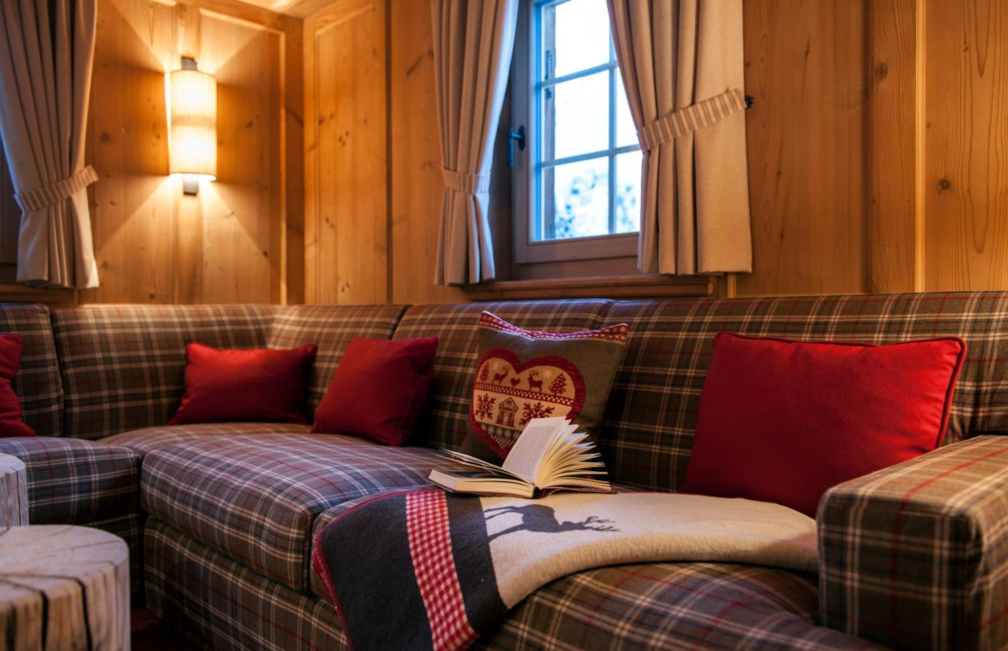 Chalet Berghof Sertig Clavadel Zimmer foto